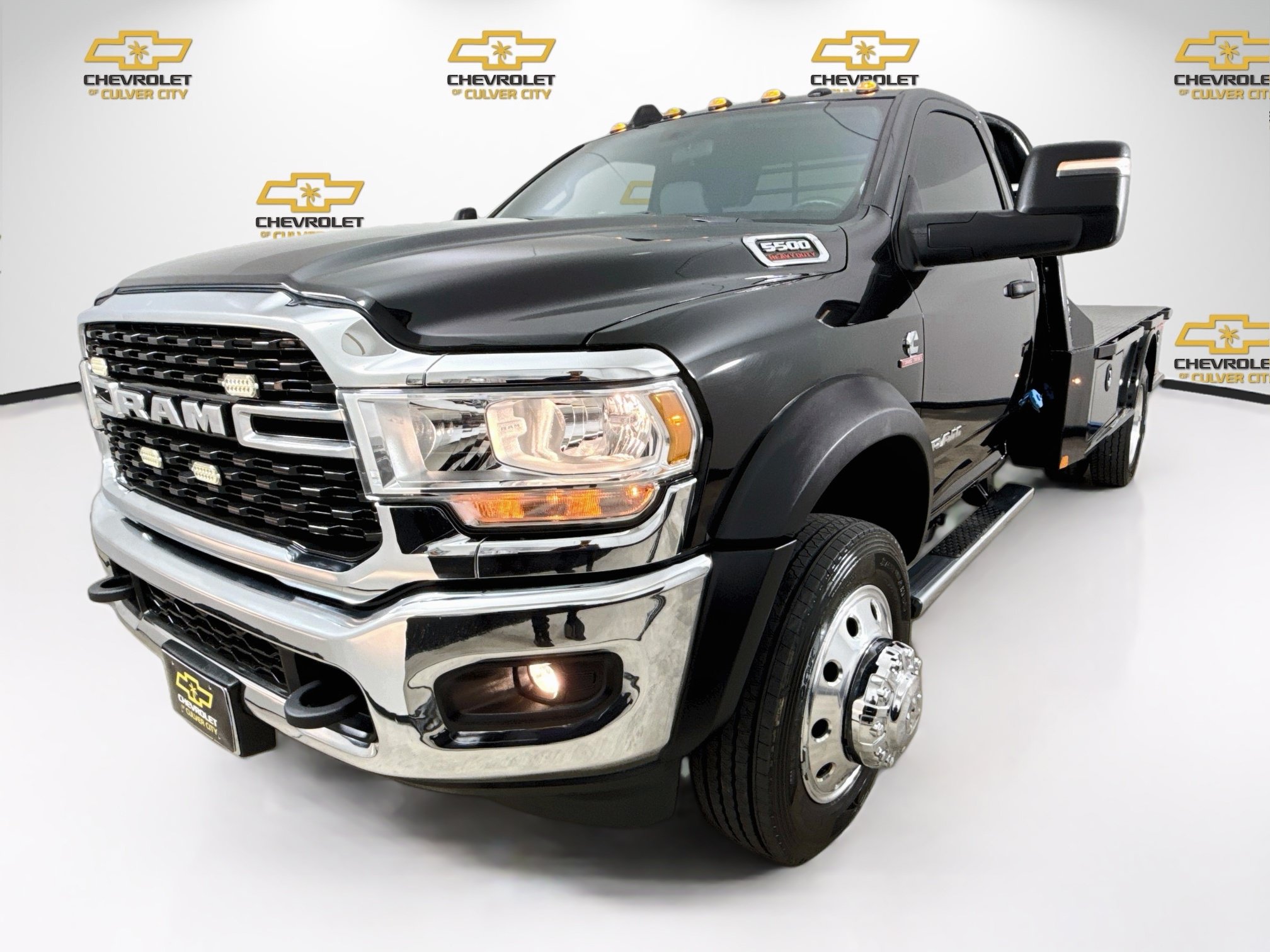 Used 2024 RAM 5500 SLT w/ Quick Order Package 2YG SLT AWD/4WD image 3
