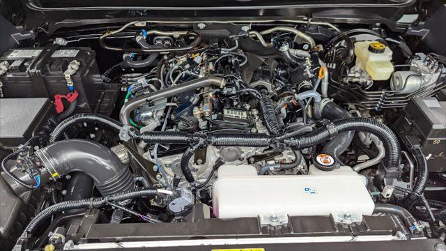 Used 2025 Toyota Tacoma SR image 30
