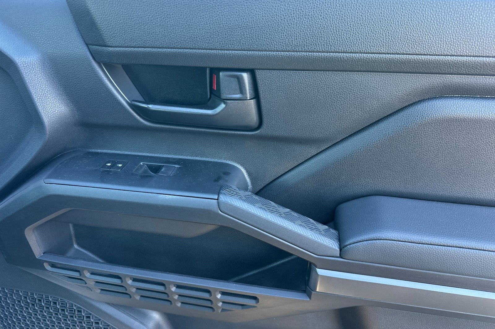 New 2025 Toyota Tacoma SR5 image 18