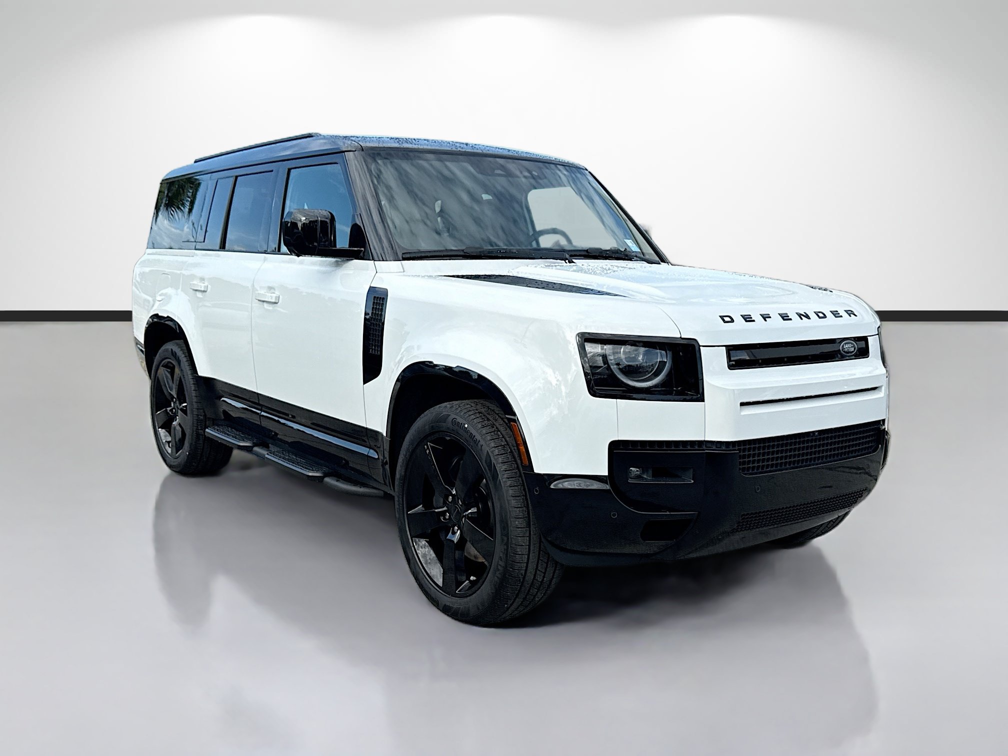 New 2026 Land Rover Defender 130 X-Dynamic SE AWD/4WD image 7