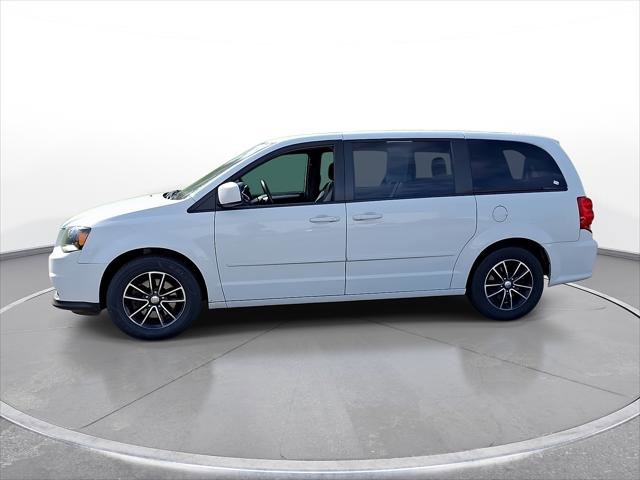 Used 2017 Dodge Grand Caravan GT image 4