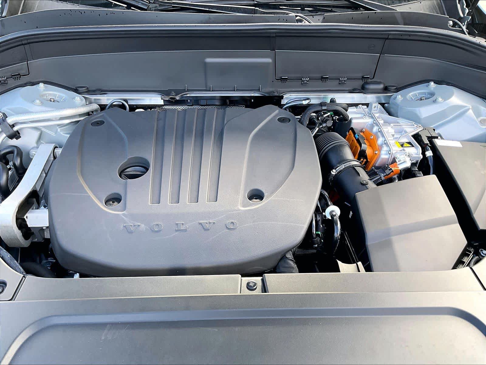 New 2027 Volvo XC90 T8 Bright AWD/4WD image 13