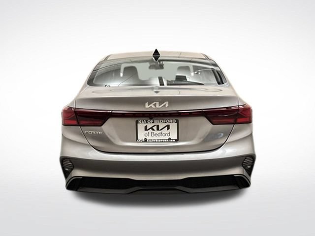 Certified 2024 Kia Forte LXS FWD image 6