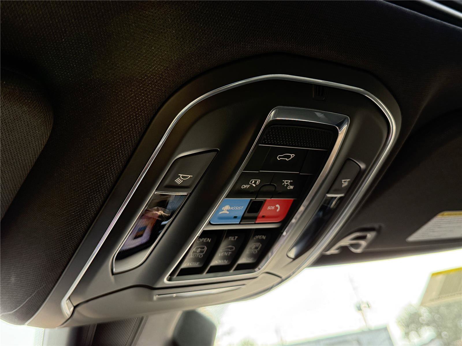 New 2025 Jeep Wagoneer L Series II AWD/4WD image 26