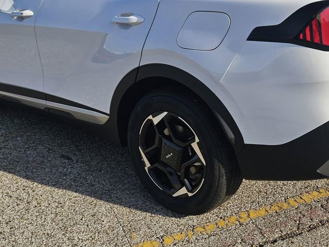 New 2026 Kia Sportage EX image 5