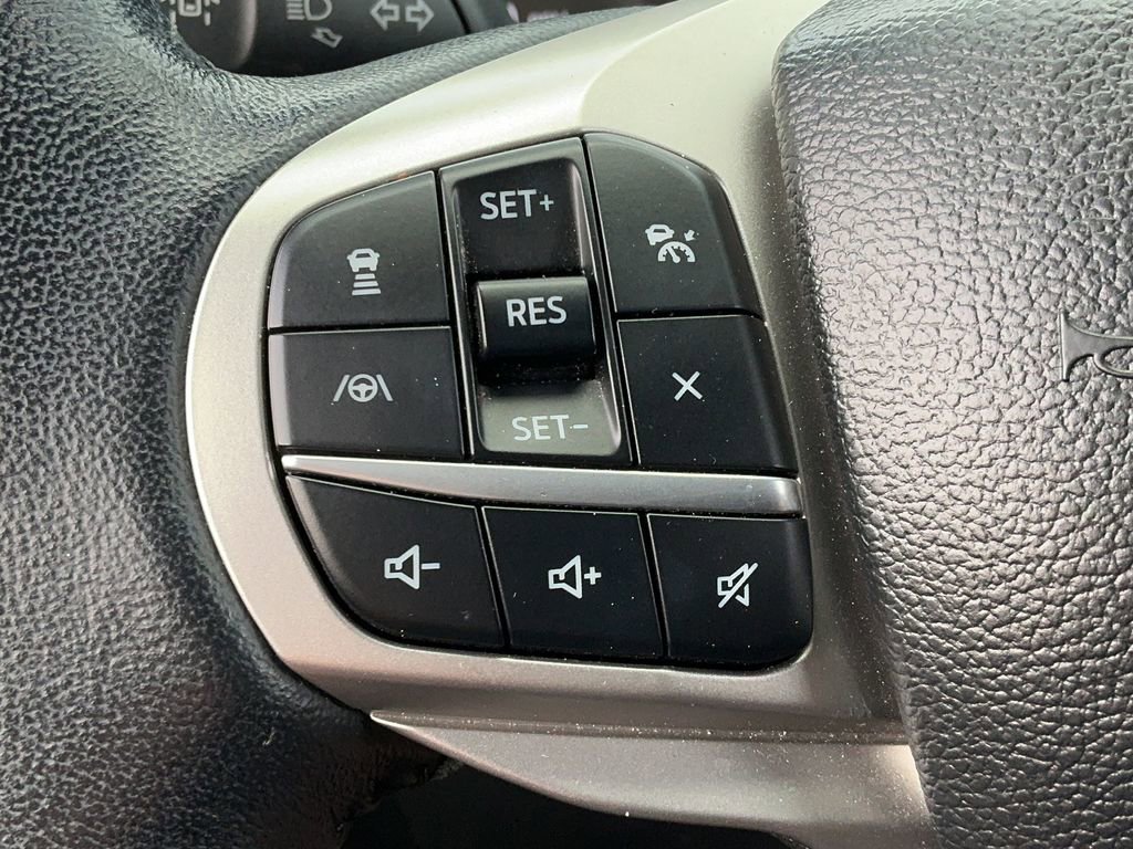 Used 2022 Ford Explorer XLT w/ Equipment Group 202A image 21