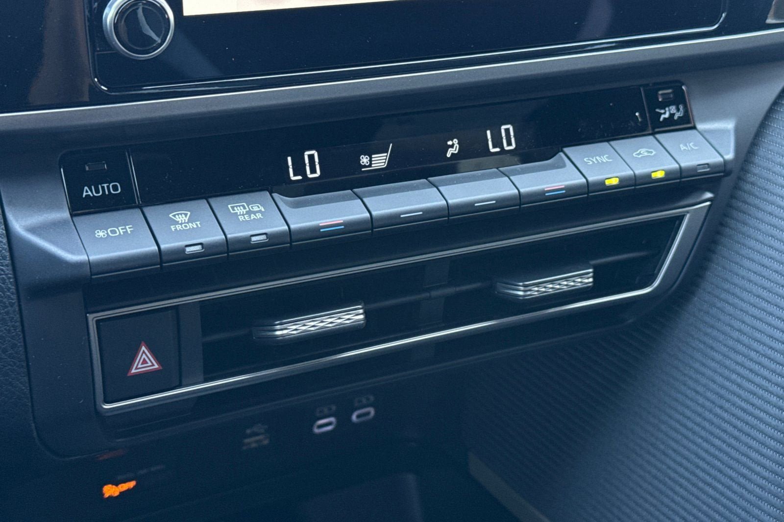 New 2026 Toyota Camry SE FWD image 21