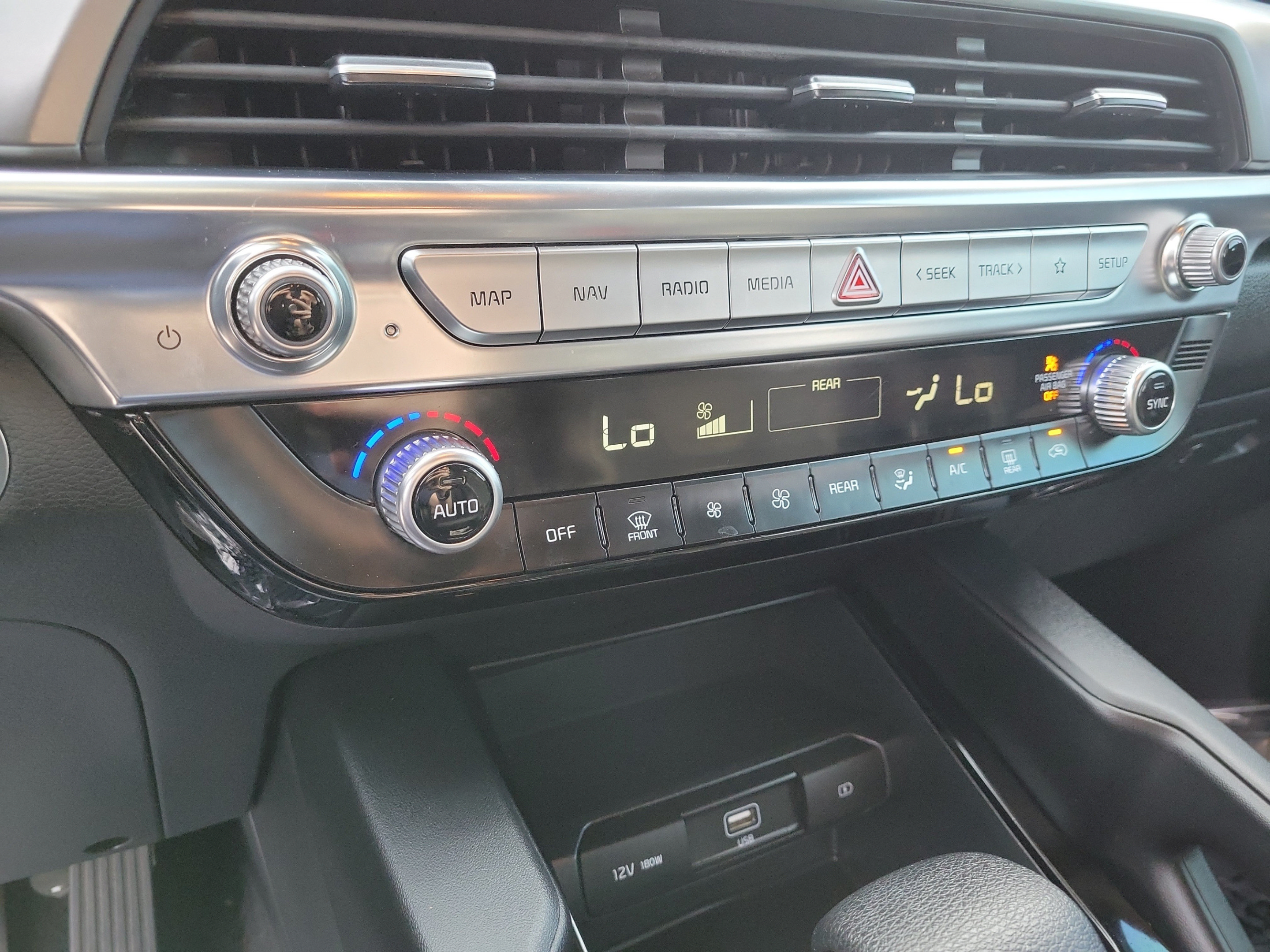 Certified 2022 Kia Telluride LX AWD/4WD image 17