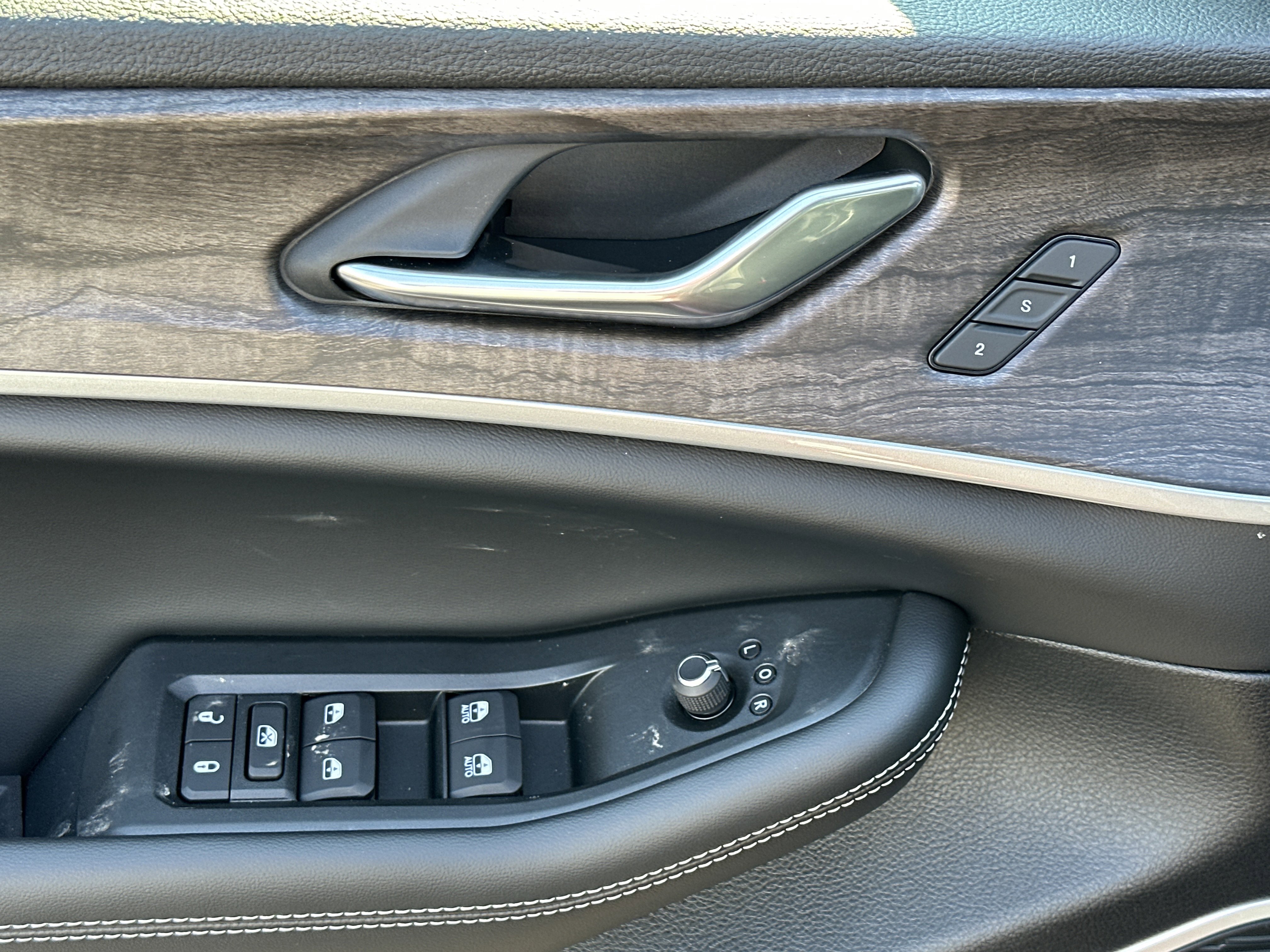 New 2026 Jeep Grand Cherokee Limited w/ Limited Altitude Package image 11