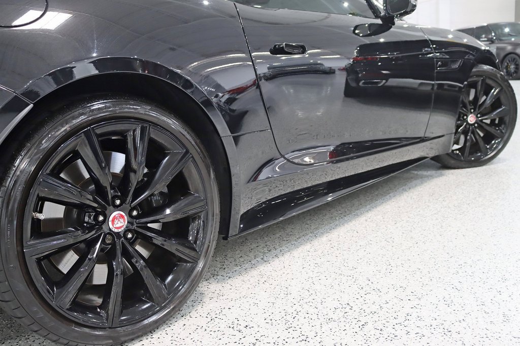 Used 2023 Jaguar F-TYPE R image 12