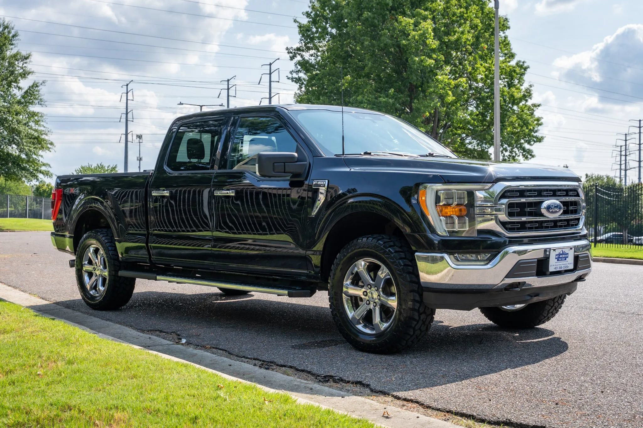 Used 2023 Ford F150 XLT w/ Equipment Group 302A High AWD/4WD image 4