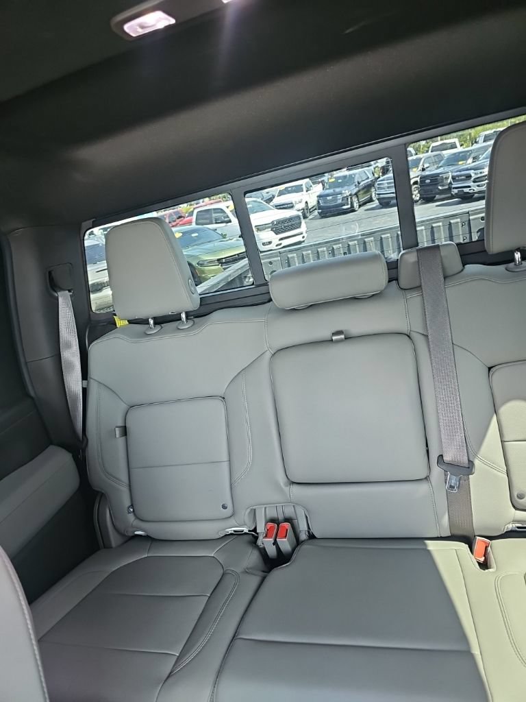 Used 2021 GMC Sierra 2500 SLT w/ SLT Convenience Package AWD/4WD image 15
