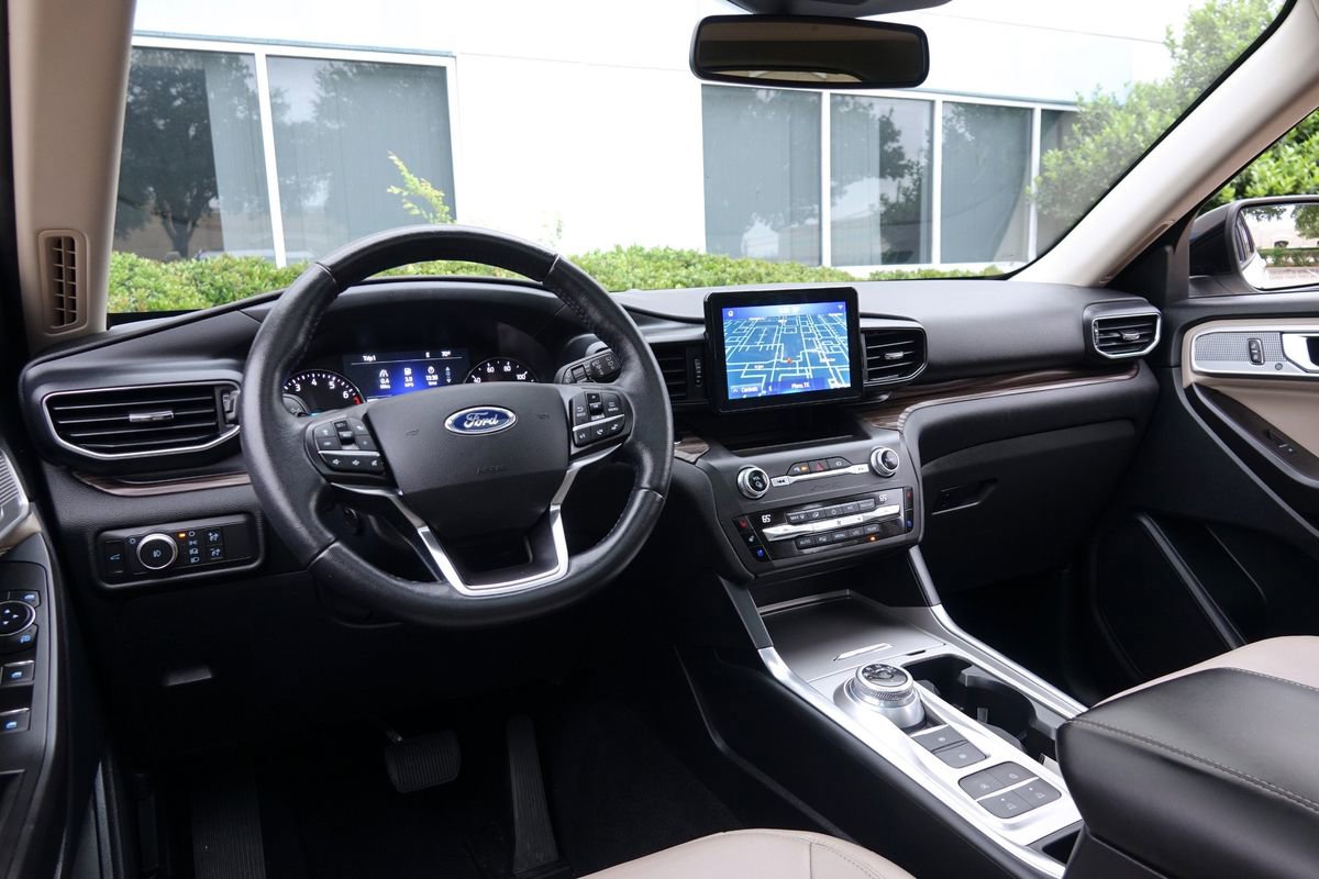 Used 2020 Ford Explorer Limited w/ Class III Trailer Tow Package RWD image 5