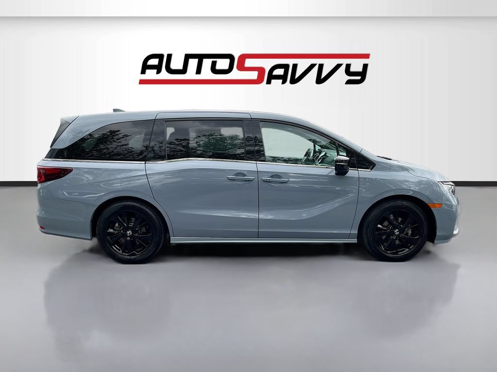 Used 2023 Honda Odyssey Sport image 8