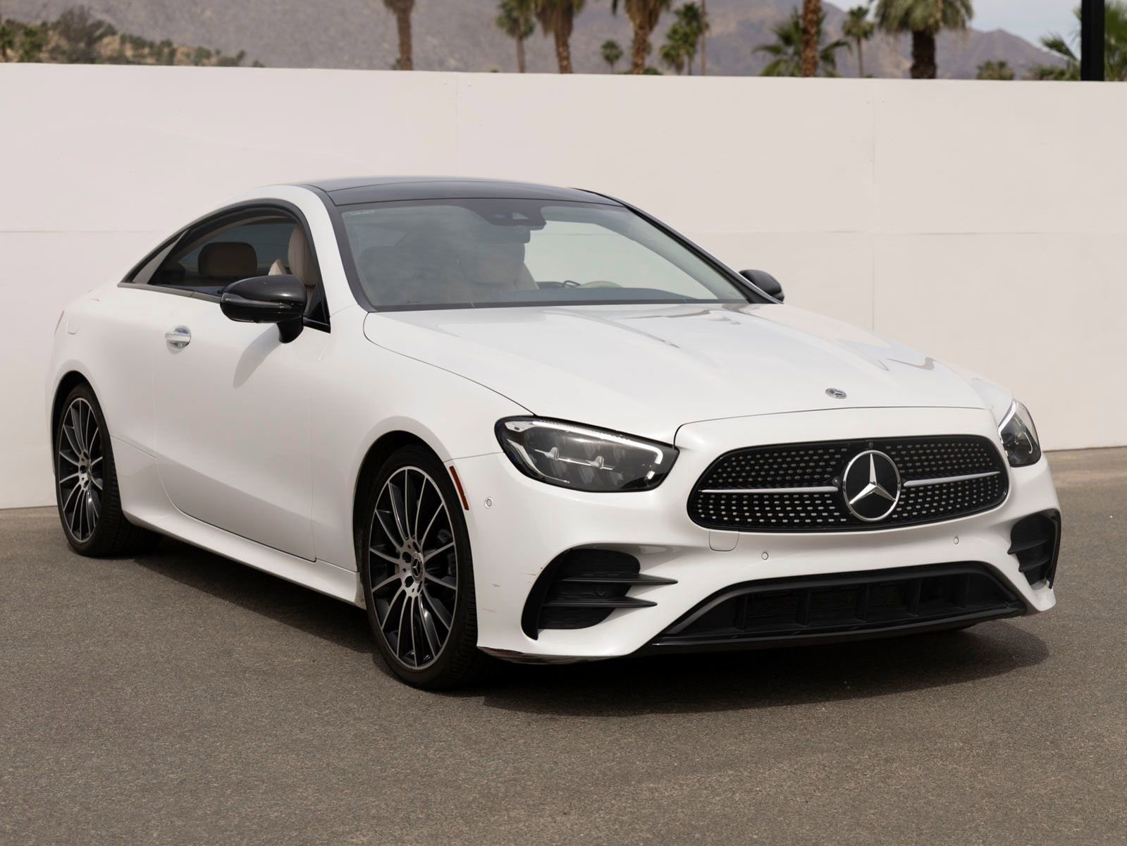 Used 2023 Mercedes-Benz E 450 Coupe image 2