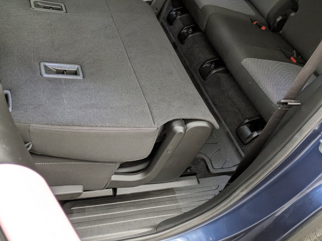 Used 2023 Chevrolet Traverse LT w/ LPO, Floor Liner Package AWD/4WD image 34