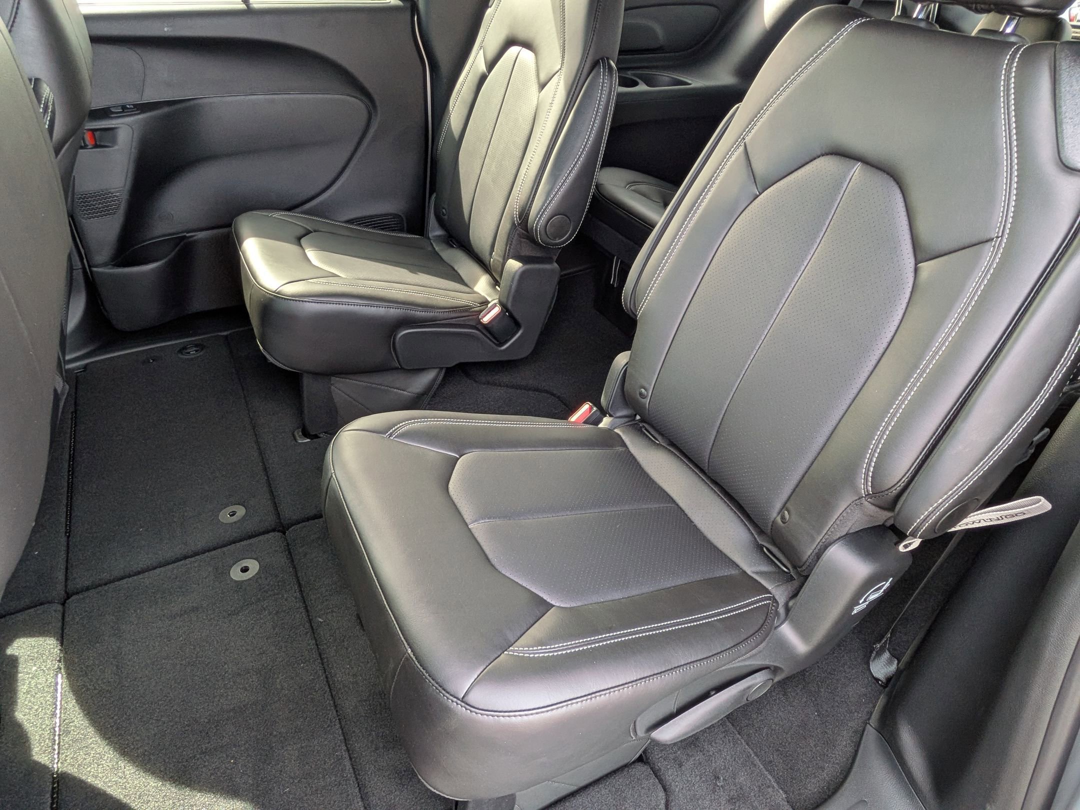 New 2026 Chrysler Voyager LX image 28