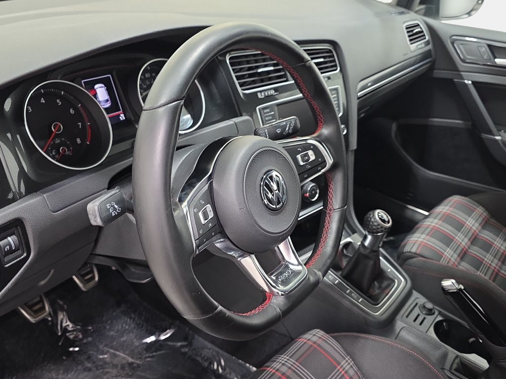 Used 2017 Volkswagen GTI Sport FWD image 14