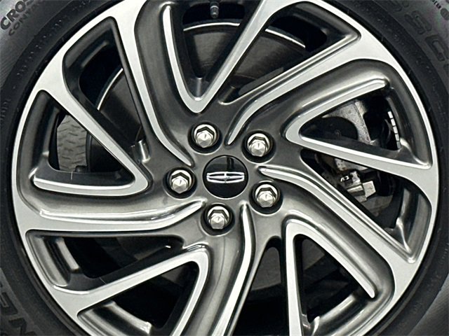 Used 2022 Lincoln Aviator AWD image 5
