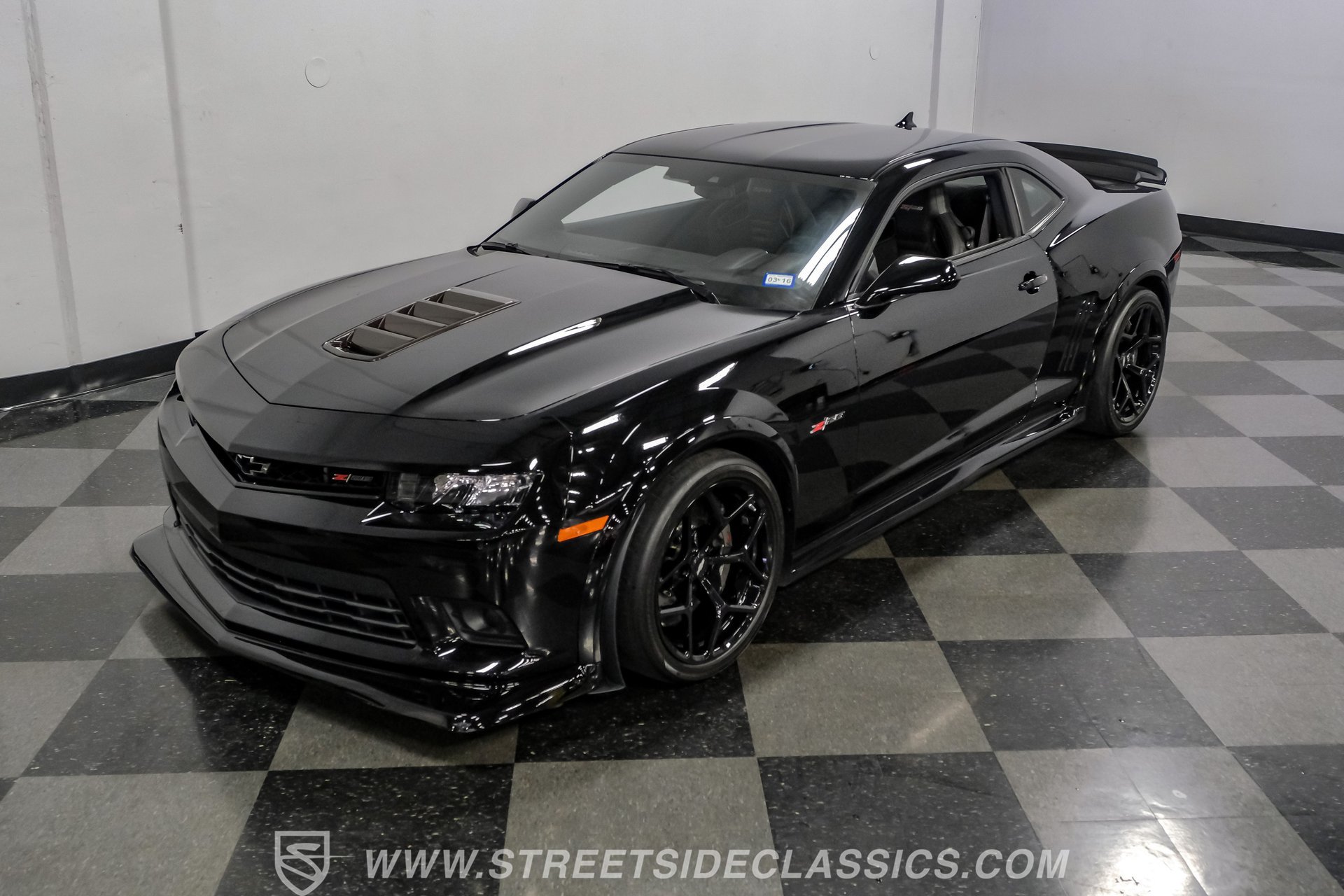 Used 2015 Chevrolet Camaro Z/28 RWD image 35