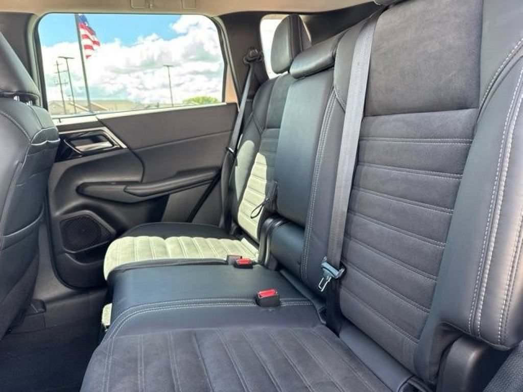 Used 2022 Mitsubishi Outlander SE AWD/4WD image 24