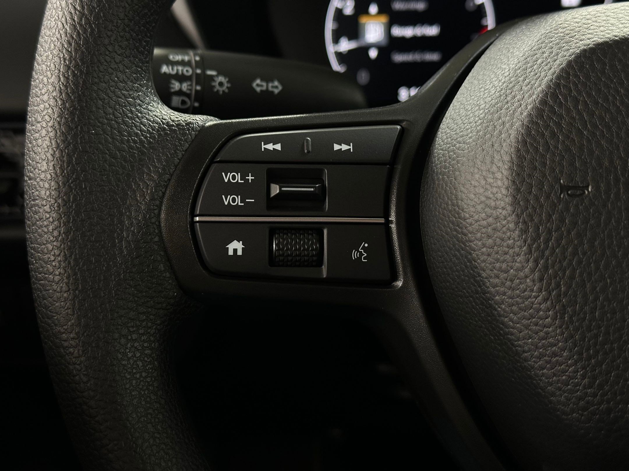 New 2026 Honda HR-V LX image 15