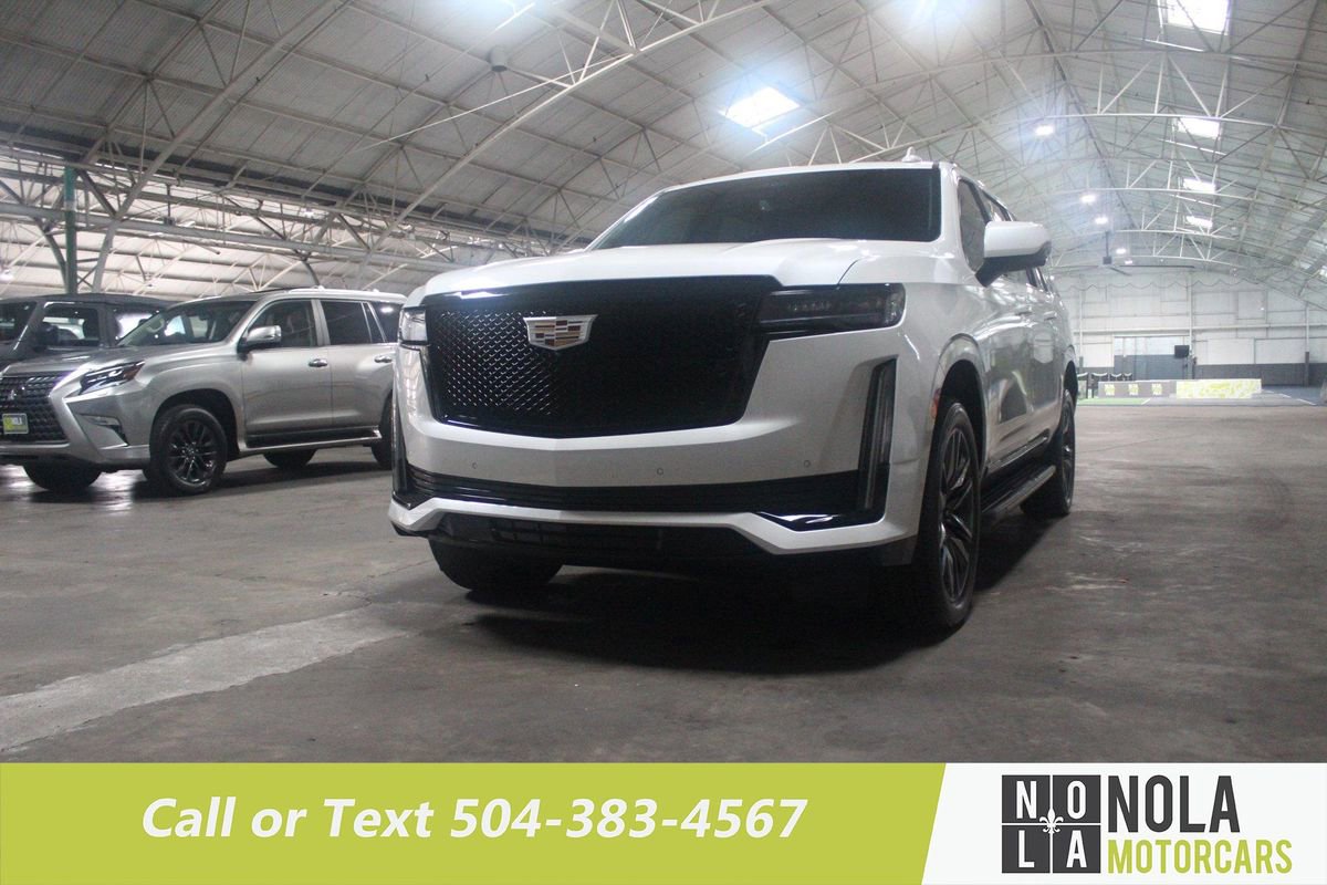 Used 2021 Cadillac Escalade ESV Sport w/ Heavy-Duty Trailer Package image 3