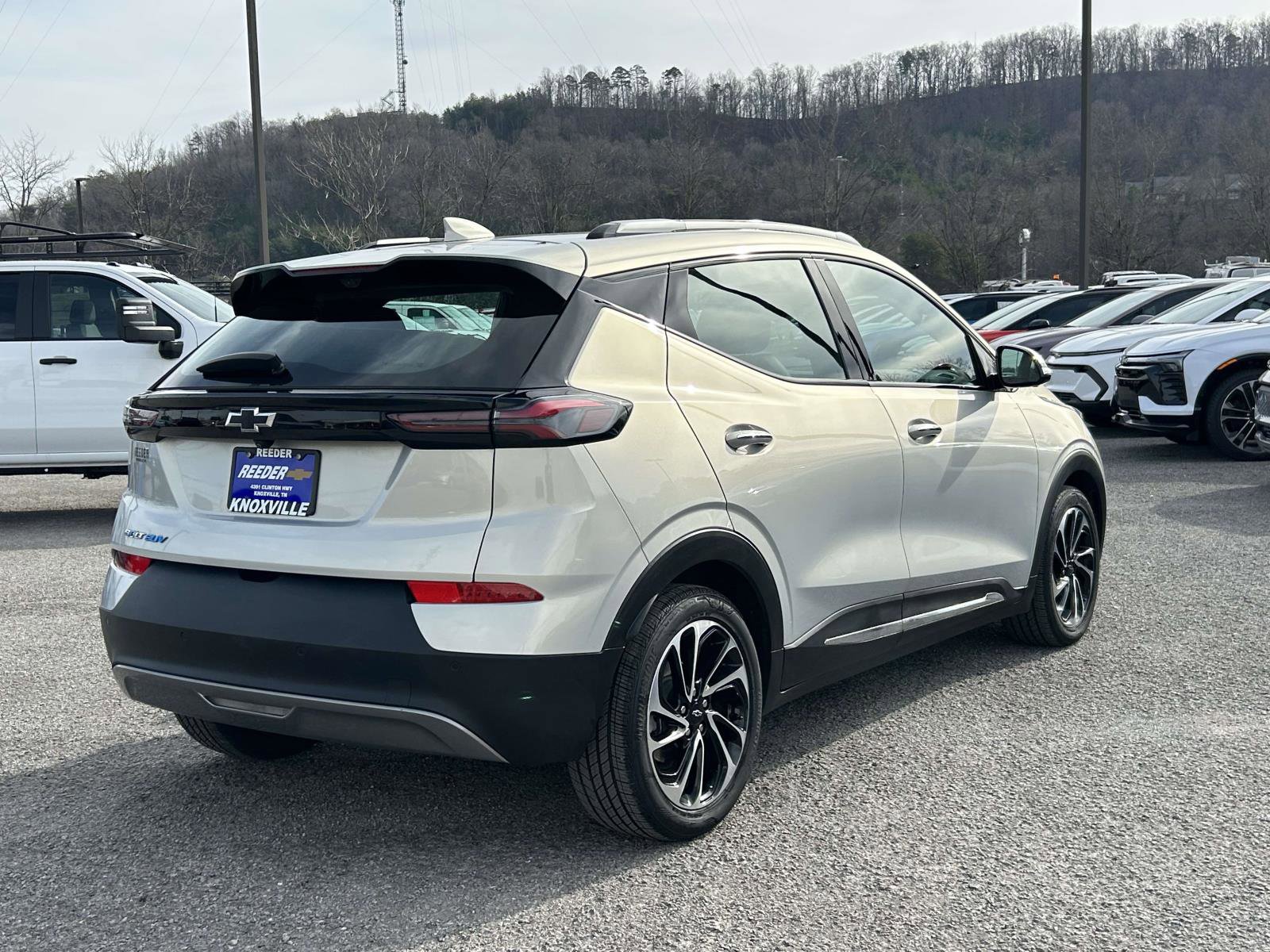 Used 2022 Chevrolet Bolt EUV Premier w/ Sun & Sound Package image 3