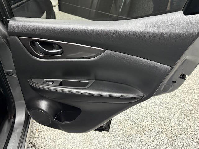 Used 2019 Nissan Rogue Sport S w/ Appearance Package image 27