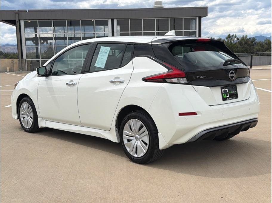 Used 2025 Nissan Leaf S FWD image 6