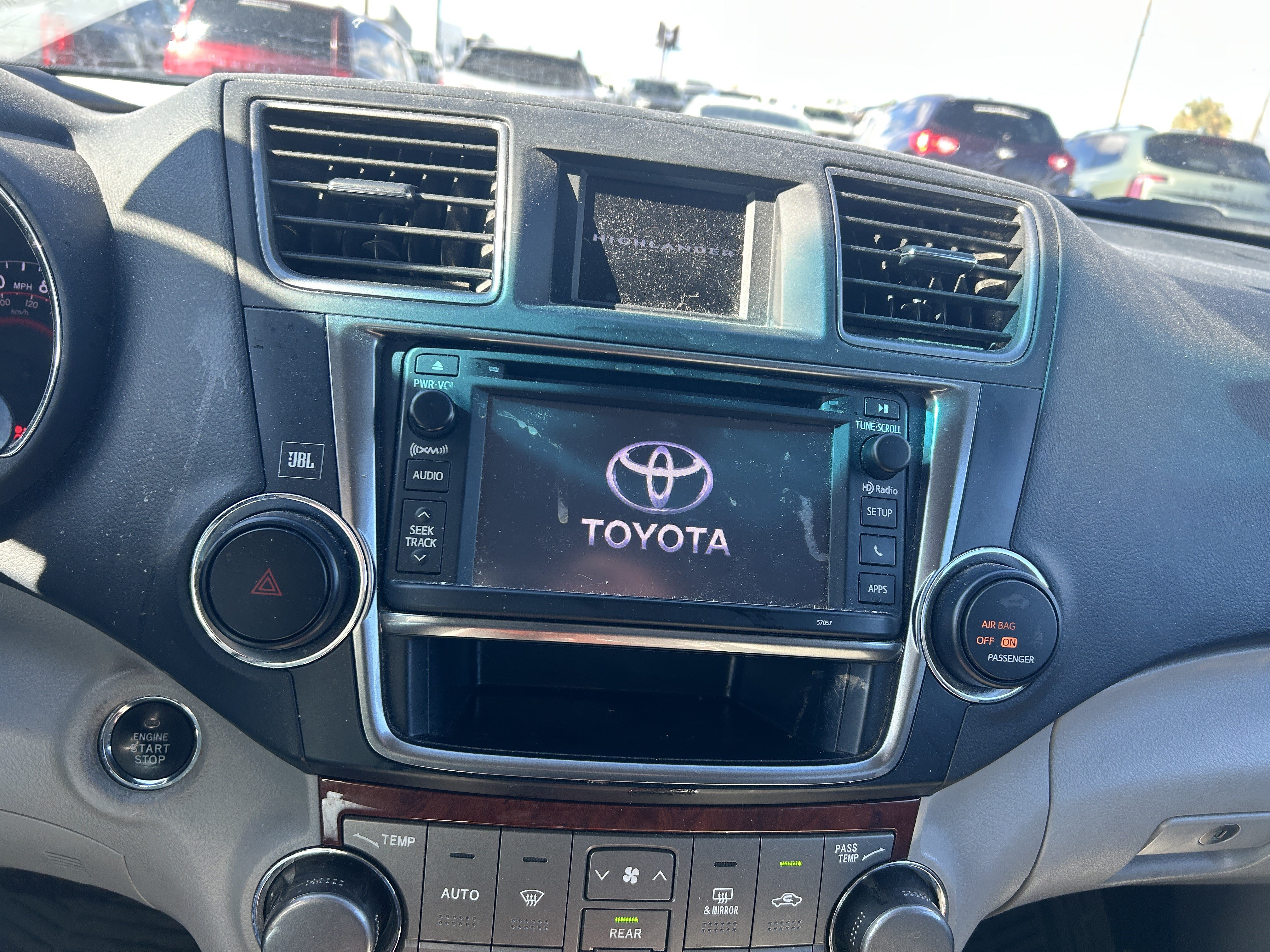 Used 2013 Toyota Highlander Limited AWD/4WD image 15
