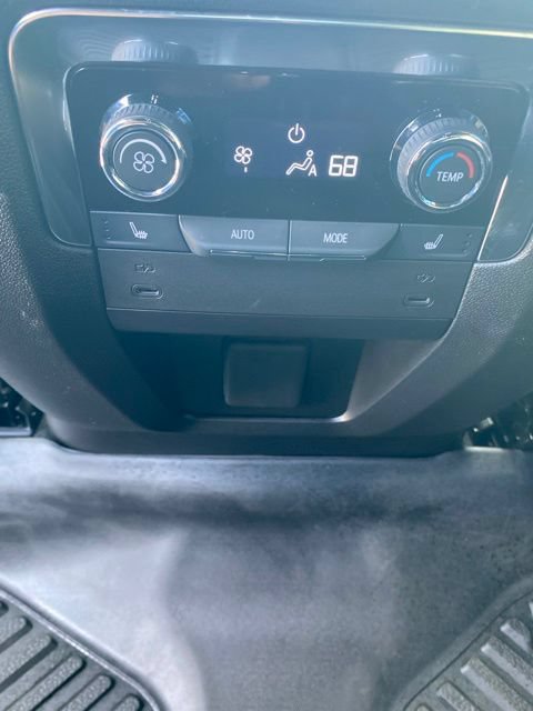 Used 2025 Chevrolet Tahoe Premier AWD/4WD image 34