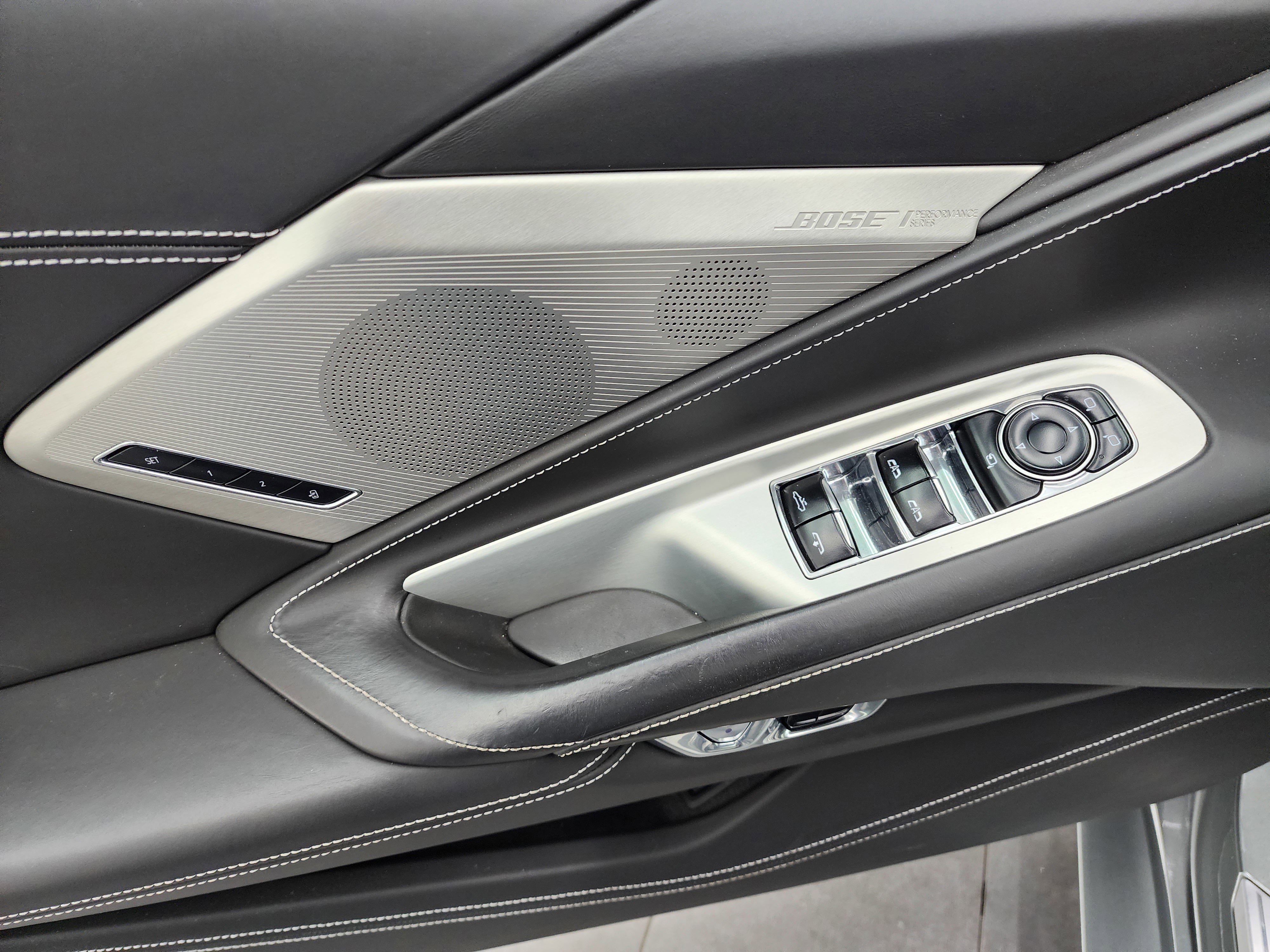 Used 2022 Chevrolet Corvette Stingray Premium Conv w/ Z51 Performance Package image 34