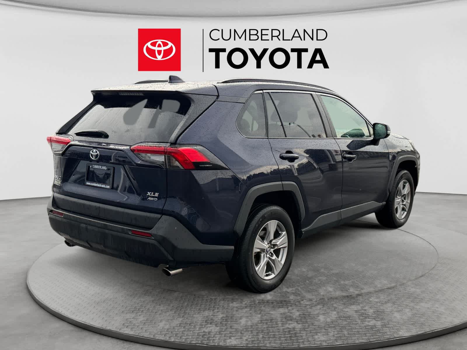 Used 2025 Toyota RAV4 XLE AWD/4WD image 5