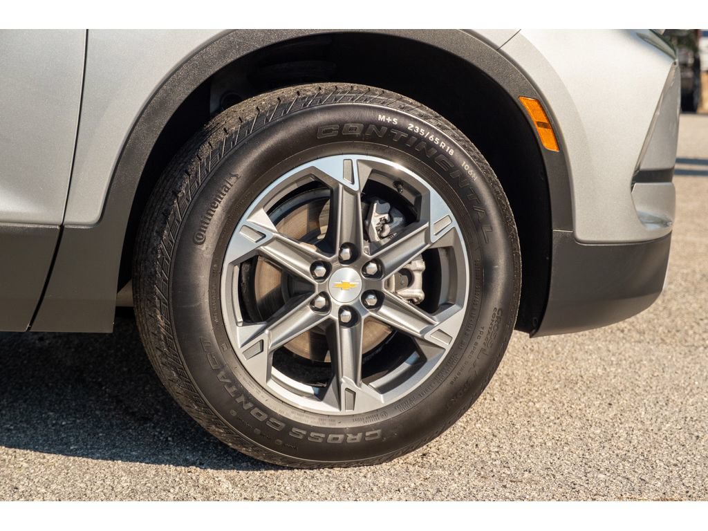 Used 2025 Chevrolet Blazer LT AWD/4WD image 10