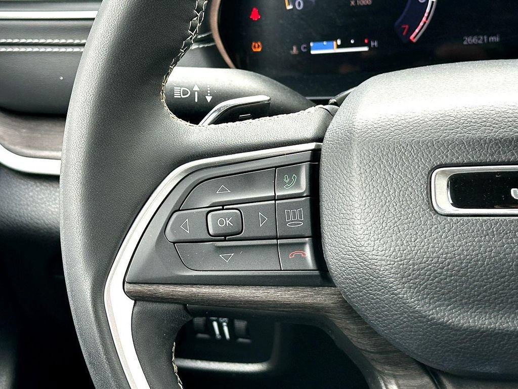 Used 2023 Jeep Grand Cherokee L Limited w/ Luxury Tech Group II RWD image 22