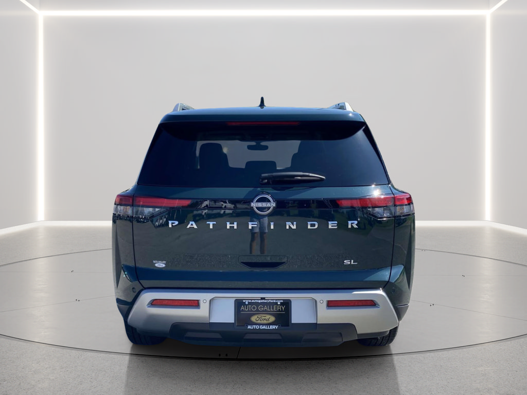 Used 2025 Nissan Pathfinder SL FWD image 3