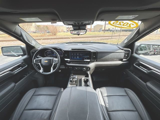 Used 2025 Chevrolet Silverado 1500 LTZ image 21