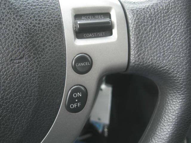 Used 2014 Nissan Rogue S w/ Convenience Package AWD/4WD image 28