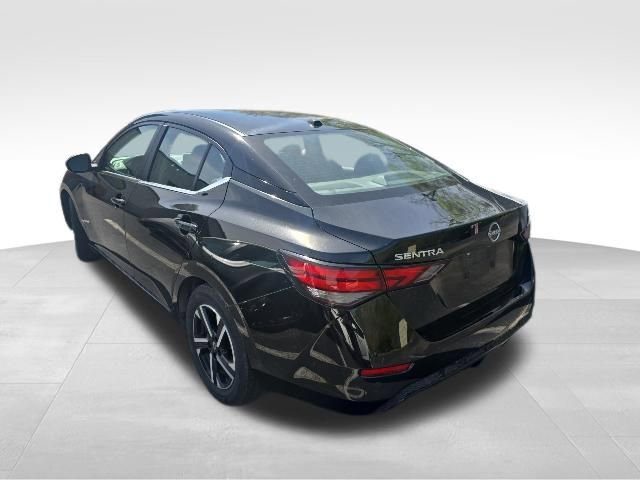 Used 2024 Nissan Sentra SV FWD image 3