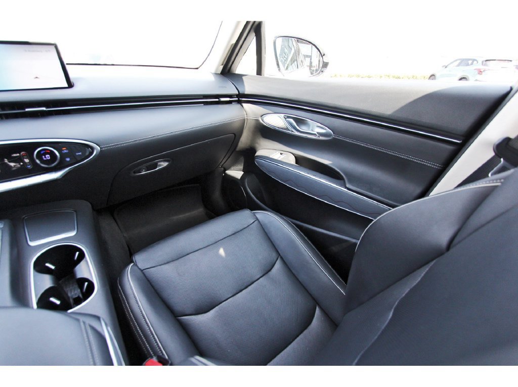 Used 2023 Genesis GV70 2.5T w/ Advanced Package AWD/4WD image 11