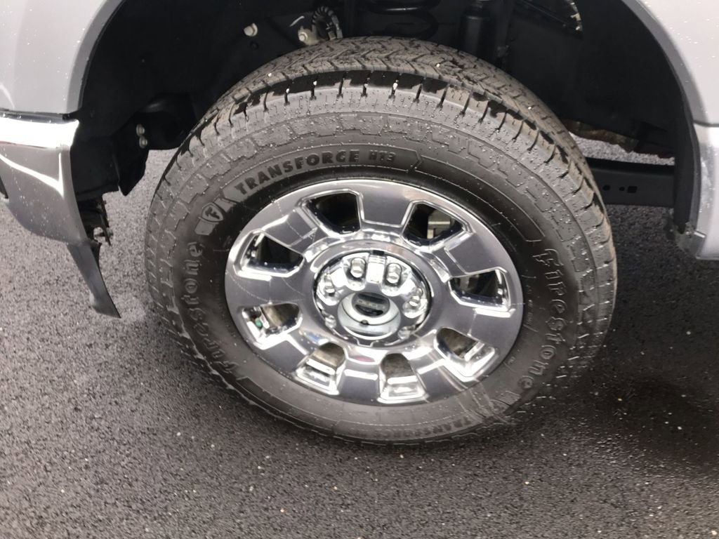 Used 2024 Ford F350 Lariat w/ Chrome Package image 10