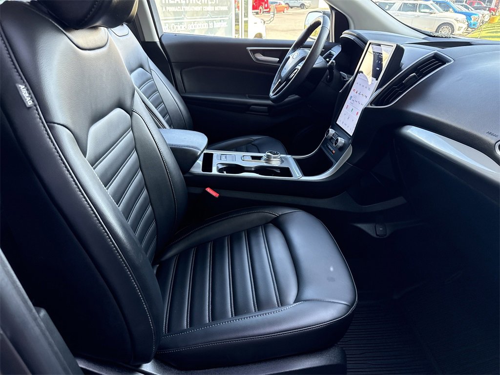Used 2024 Ford Edge SEL w/ Convenience Package image 13