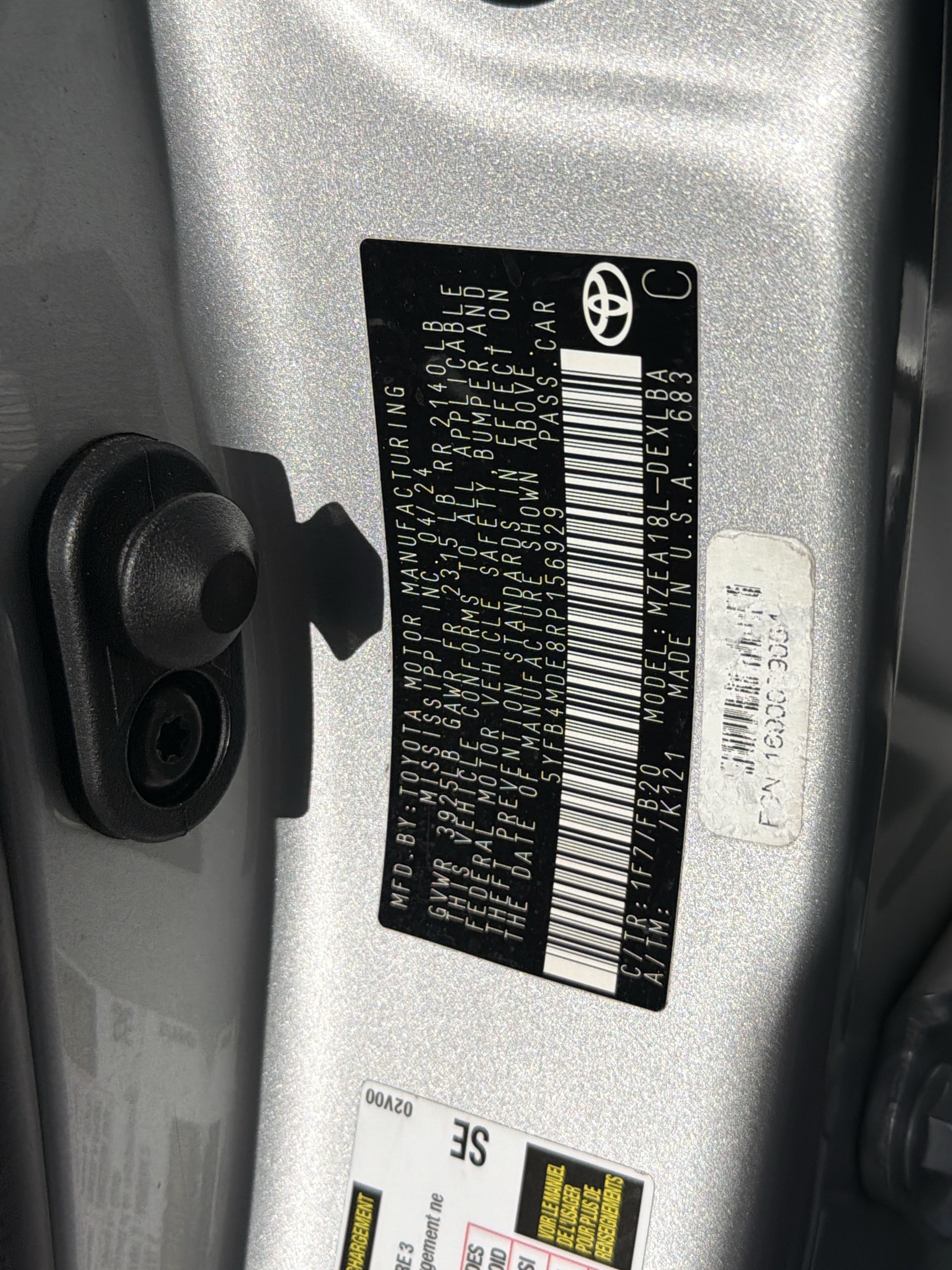 Certified 2024 Toyota Corolla LE FWD image 31