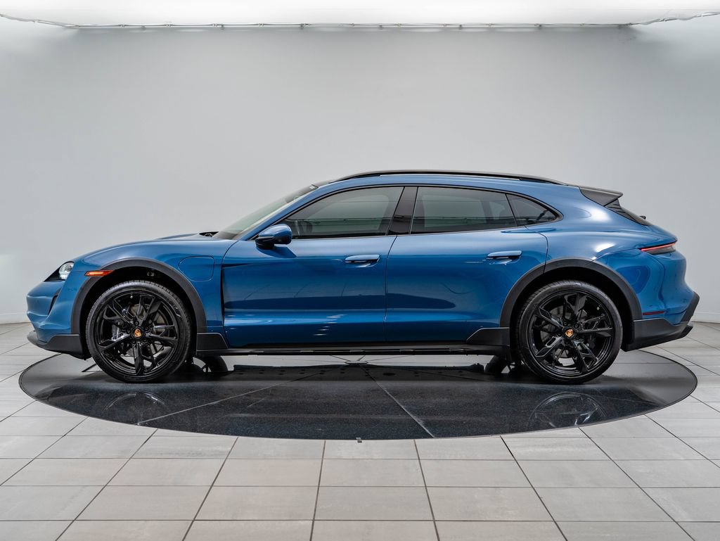 Certified 2022 Porsche Taycan 4 Cross Turismo AWD/4WD image 2