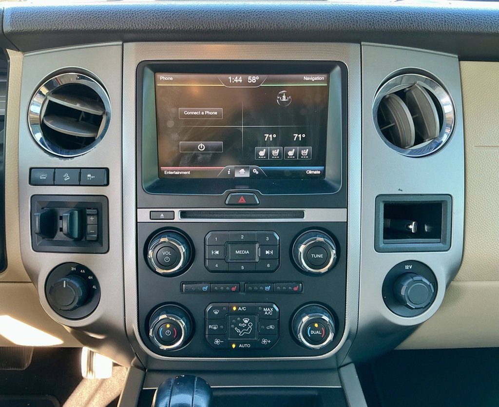 Used 2015 Ford Expedition XLT w/ Equipment Group 202A image 34