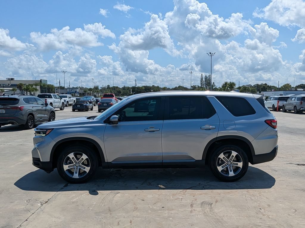 Used 2025 Honda Pilot EX-L image 5