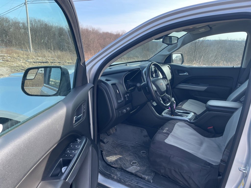 Used 2020 Chevrolet Colorado LT w/ LT Convenience Package image 12