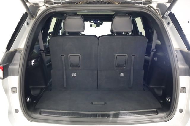 Used 2024 Jeep Grand Cherokee L Limited w/ Luxury Tech Group II image 32