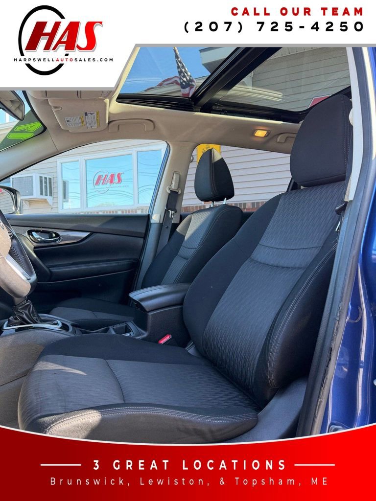 Used 2017 Nissan Rogue SV AWD/4WD image 10